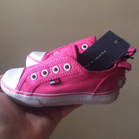 tommy hilfiger shoes for toddlers